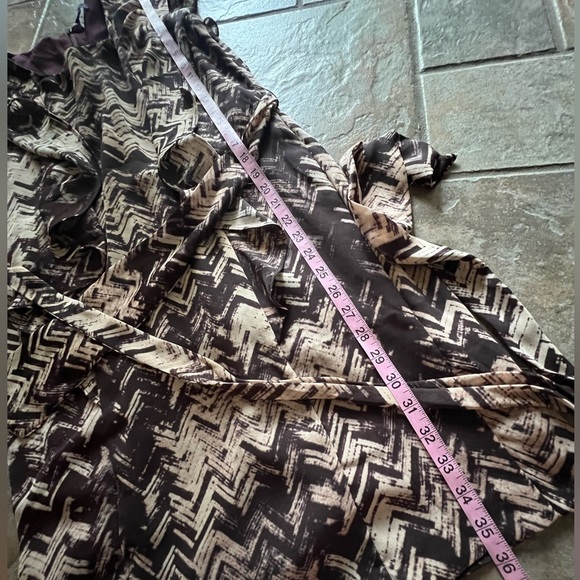 ⭐️BOGO FREE⭐️ NWOT GAP Ruffle Chiffon Patterned Dress - Picture 4 of 12